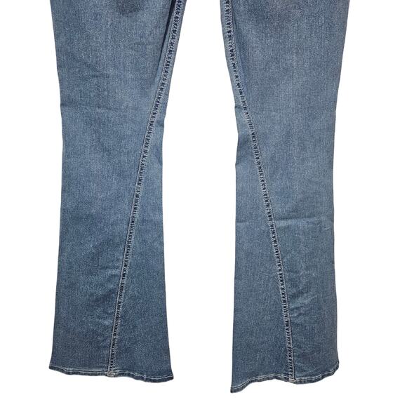 True Religion Joey Mid Rise Flap Pockets Flare Jeans Light Idyllic Wash Size 28 - Picture 8 of 10